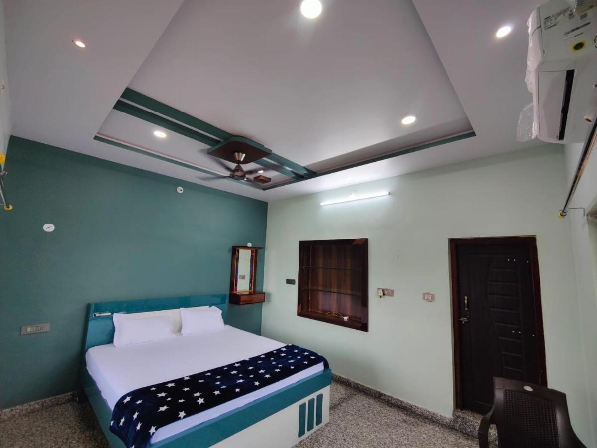 Srinivasa Homestay Хампи Екстериор снимка