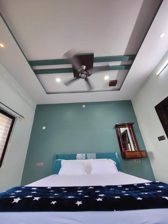 Srinivasa Homestay Хампи Екстериор снимка