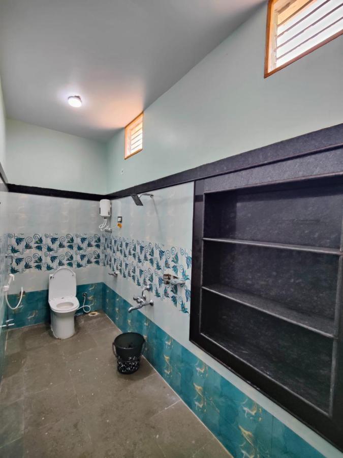 Srinivasa Homestay Хампи Екстериор снимка