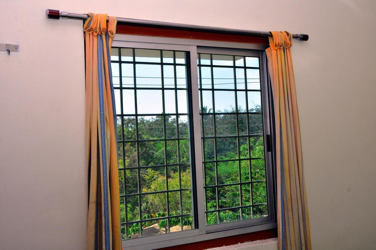 Srinivasa Homestay Хампи Екстериор снимка